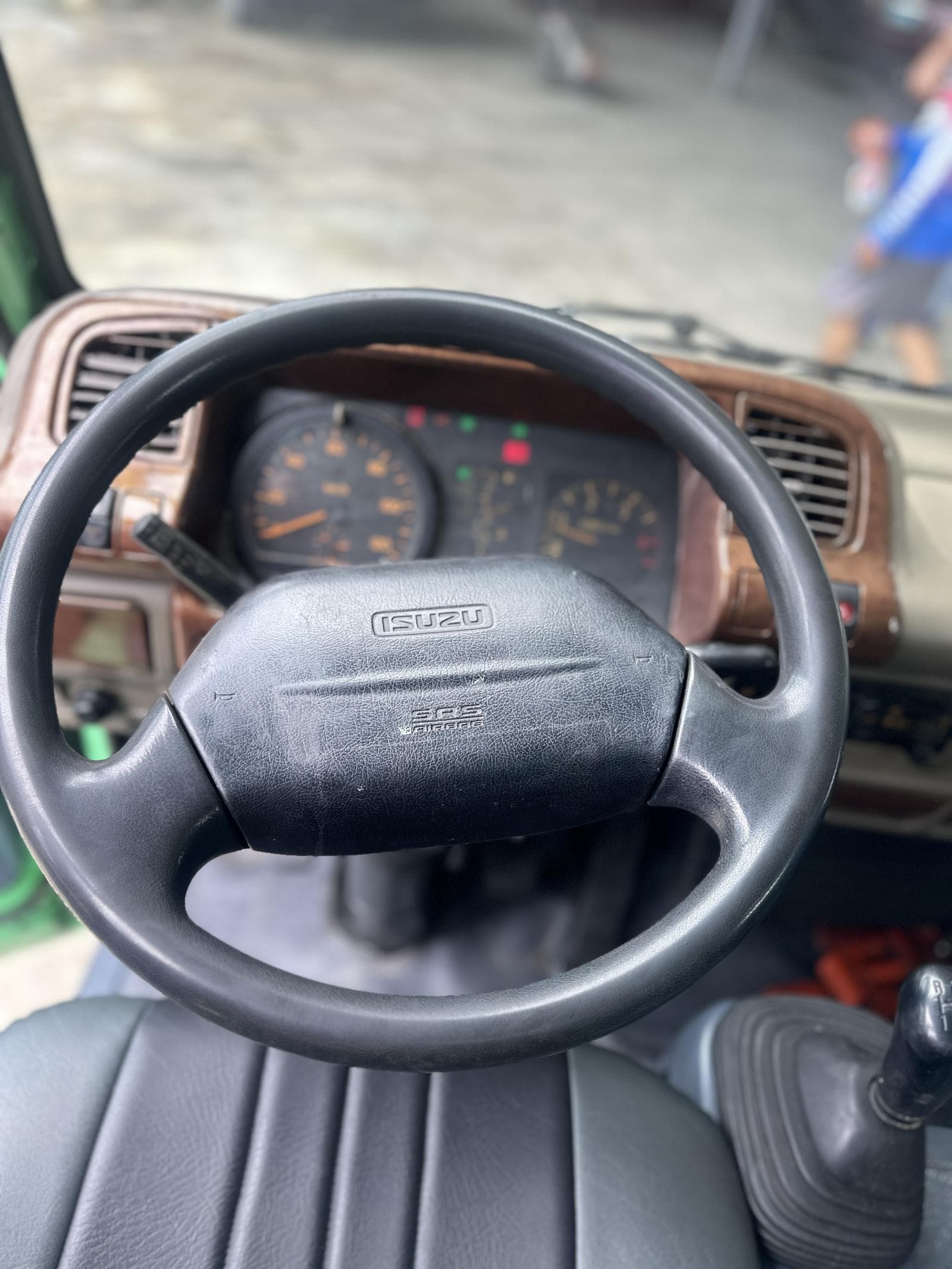 ISUZU ELF