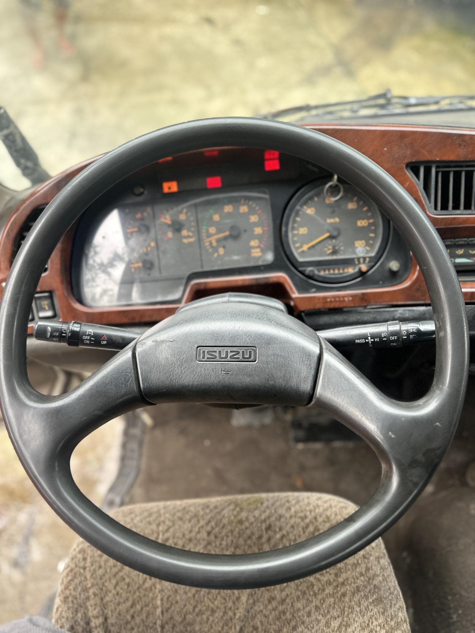 ISUZU FORWARD